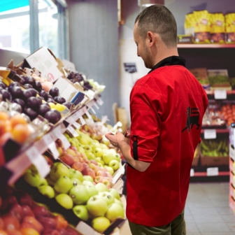 Veste du magasin rouge